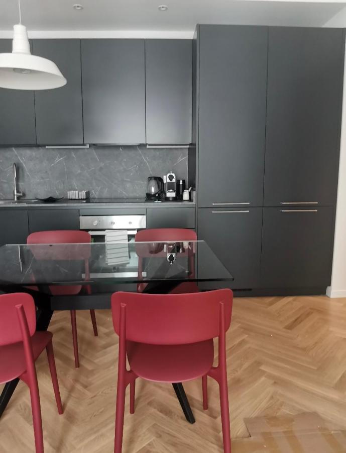 Milano: Incantevole Appartamento In Pieno Centro - Fancy Yellow Apartments מראה חיצוני תמונה