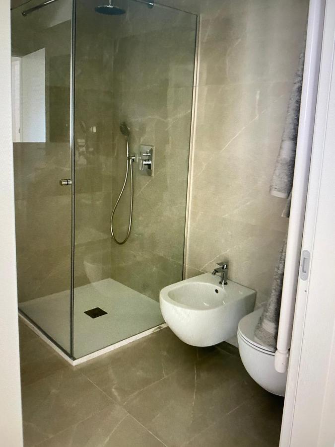 Milano: Incantevole Appartamento In Pieno Centro - Fancy Yellow Apartments מראה חיצוני תמונה