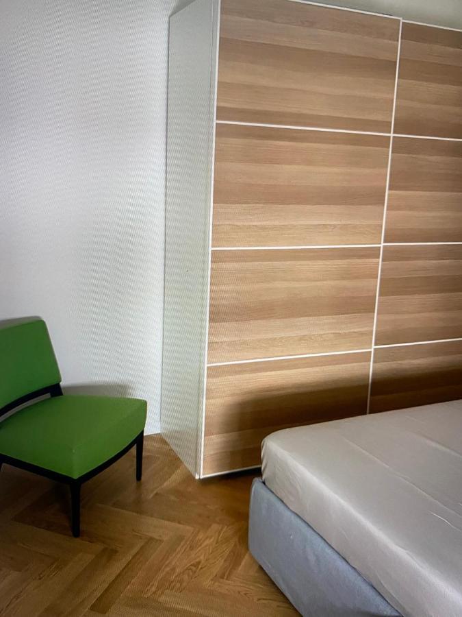 Milano: Incantevole Appartamento In Pieno Centro - Fancy Yellow Apartments מראה חיצוני תמונה